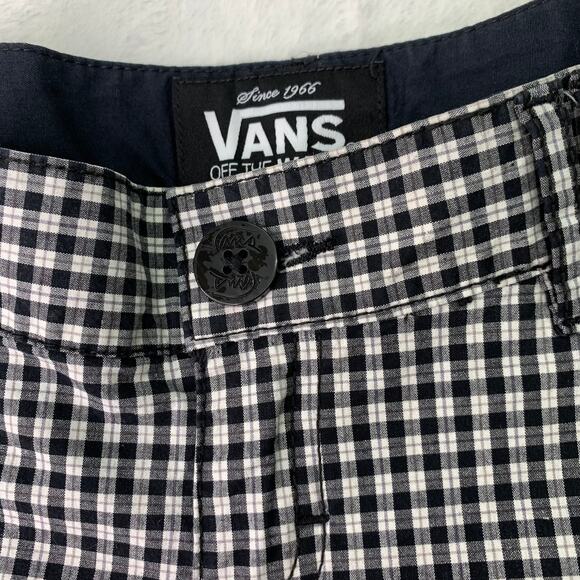 Vans off the Wall Juniors Sz 1 Black White Checkered 2.5" Flat Front Shorts Punk - Picture 3 of 9